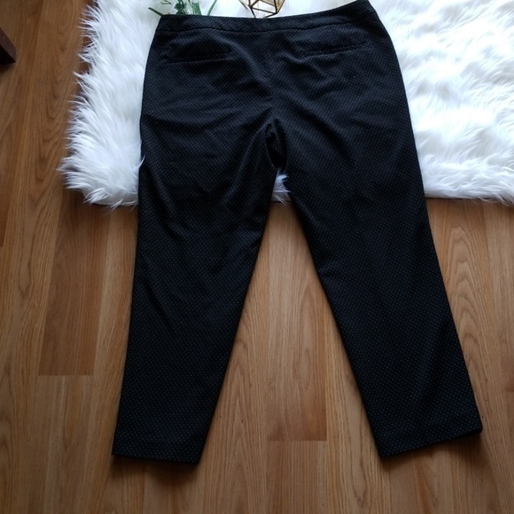 Amanda and Chelsea - Picture 7 of 8